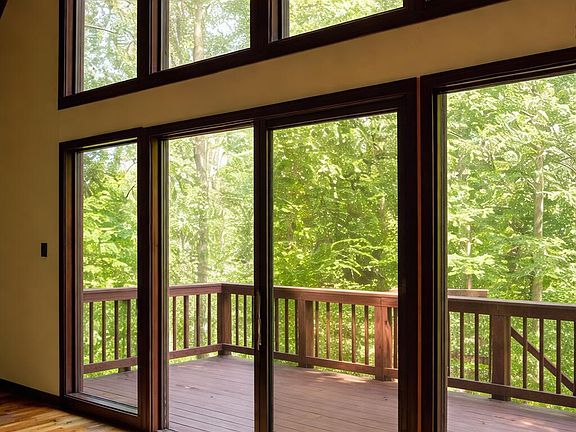 2nd image of 515 Englewood Rd