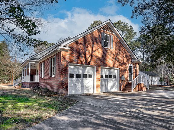 5th image of 31 Wright Dr