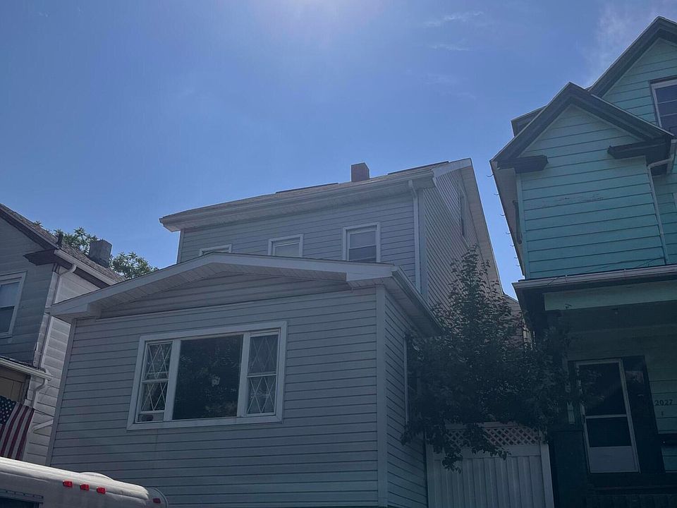2nd image of 2025 3rd Ave