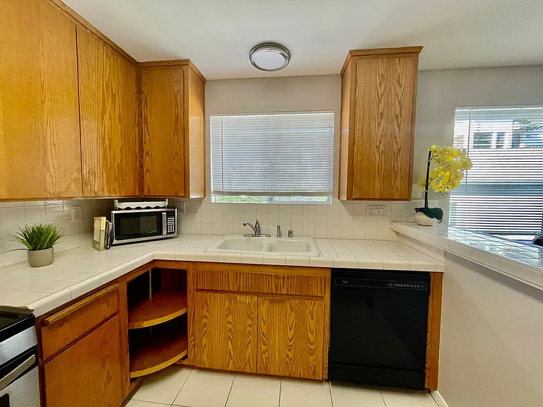 3552 Front St — Photo 7