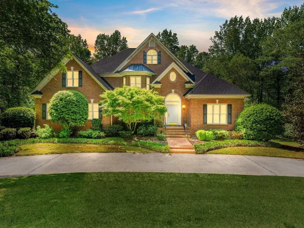 27 Weatherby Dr, Greenville, SC 29615