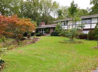 4802 Thrall Rd, Lockport, NY 14094