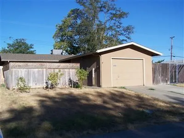 8040 Oak Forest St, Citrus Heights, CA 95621