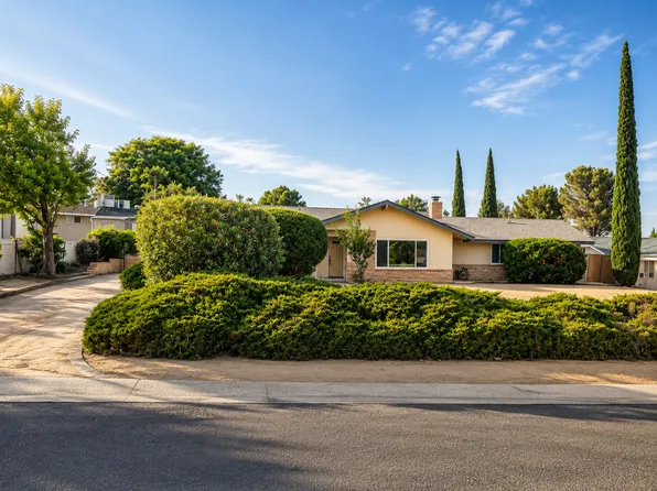 18332 Orange St, Hesperia, CA 92345