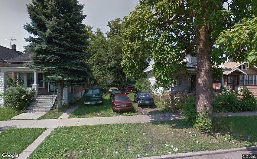 1st image of 10516 S La Salle St