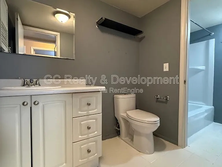 1770 Bristol Walk #C — Photo 16
