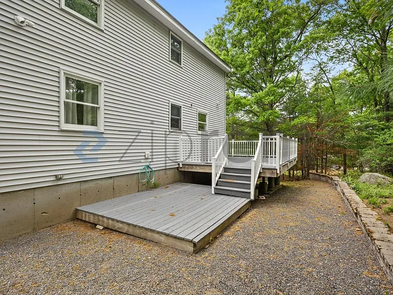 174 Fox Hill Rd — Photo 37