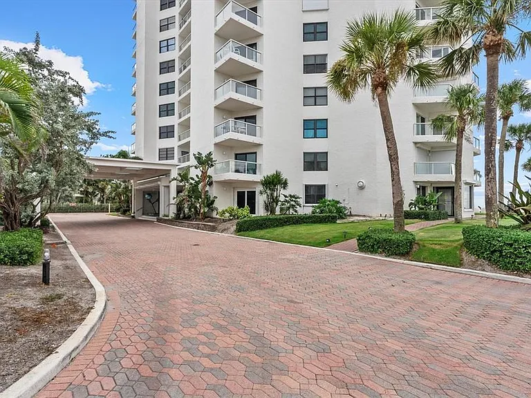 1000 Longboat Club Rd #1001 — Photo 1