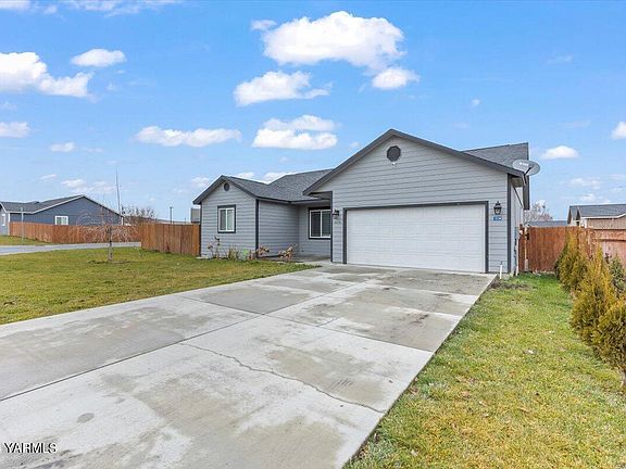 3rd image of 1234 Vineyard Dr