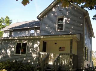 15980 County Line Rd, Capron, IL 61012