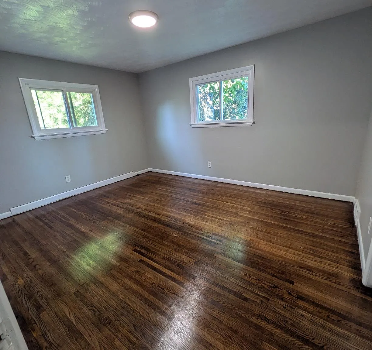 3 bed, 1.5 bath, 1394 sqft, $2,300 — Photo 4