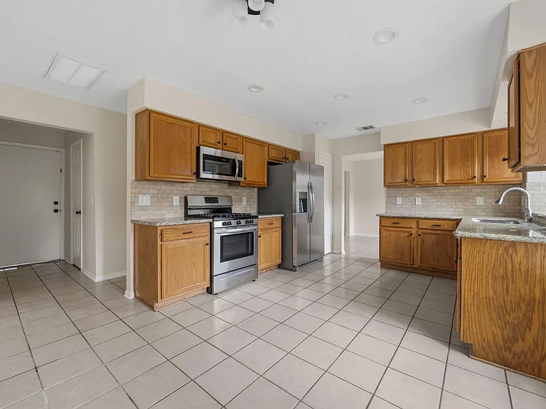 5819 Forest Timbers Dr — Photo 7
