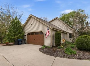 5099 Valley TRAIL, West Bend, WI 53095