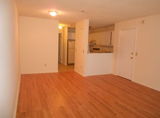 1310 Boston Post Rd APT 603, Guilford, CT 06437