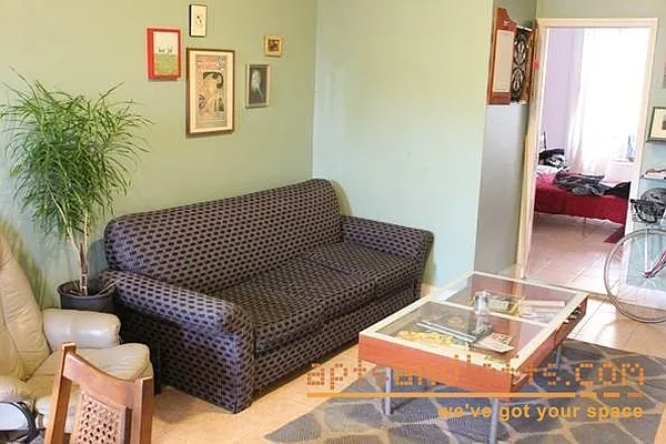 Rented by aptsandlofts.com | media 3