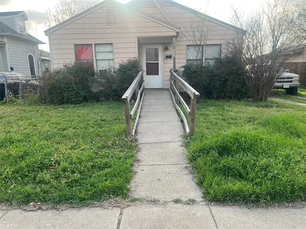 513 Clark St, Garland, TX 75040