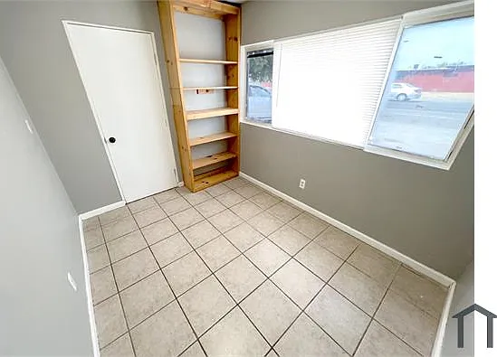 3216 Hurley Way — Photo 10