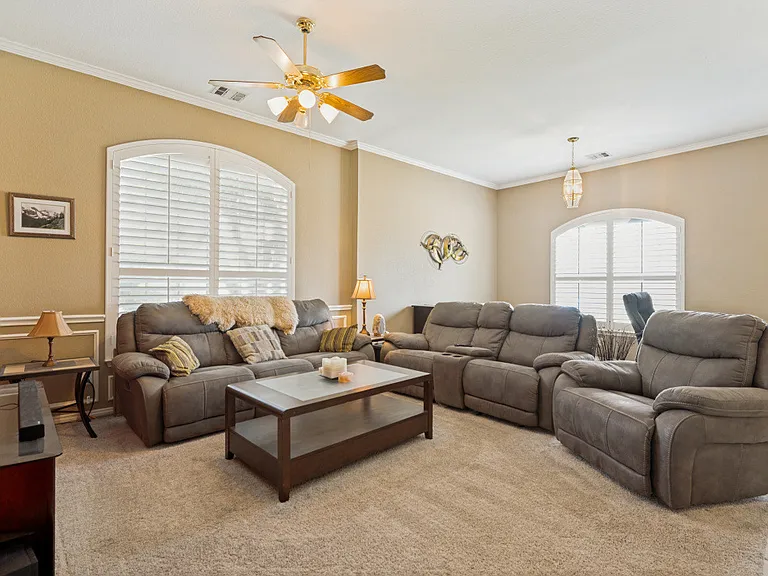 4112 Creek Hollow Way — Photo 3