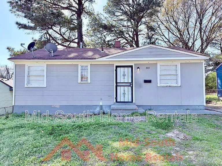 3513 Rochester Rd — Photo 1