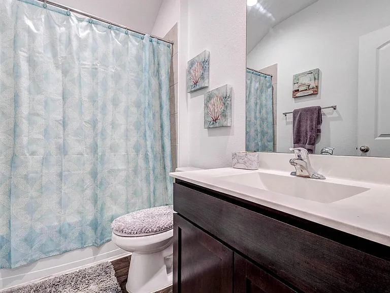 Full bathroom