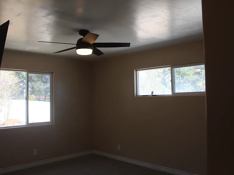 215 Almond St — Photo 16