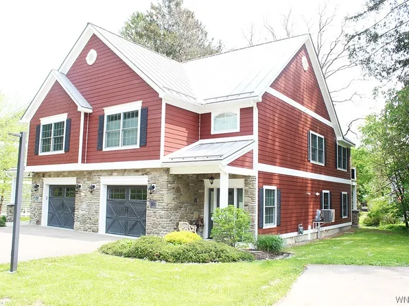10 Abbey Ln #10, Ellicottville, NY 14731