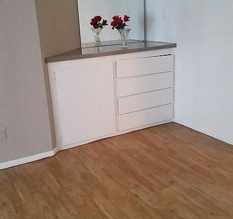5th image of 8437 Cedros Ave #104