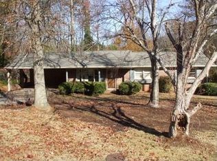 1670 Debbie Dr SW, Mableton, GA 30126