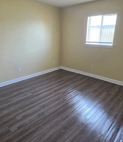 215-217 Ingram Rd — Photo 11
