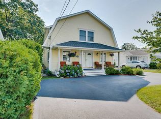 27 Spring Rock Rd, Branford, CT 06405