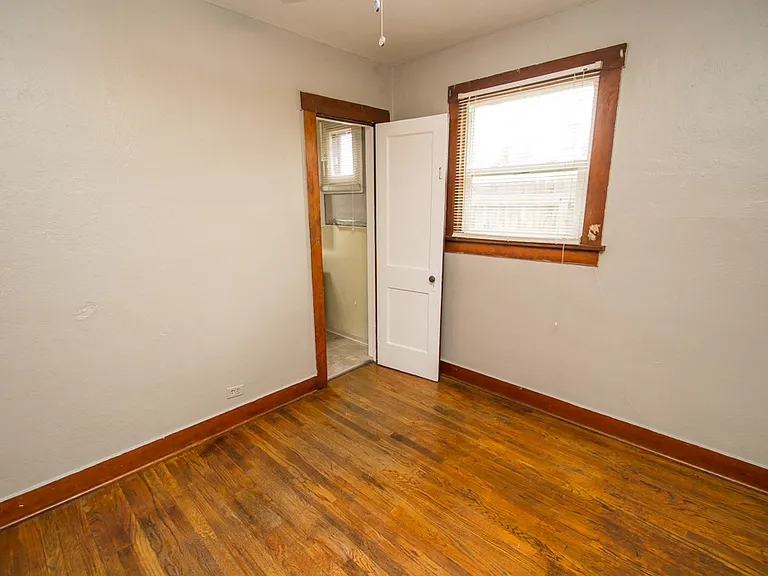 285 Zenobia Street — Photo 16