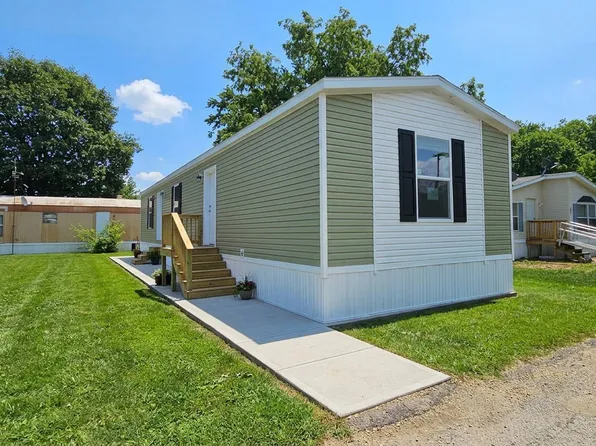 81 Pinewood Ests #81, Chillicothe, IL 61523