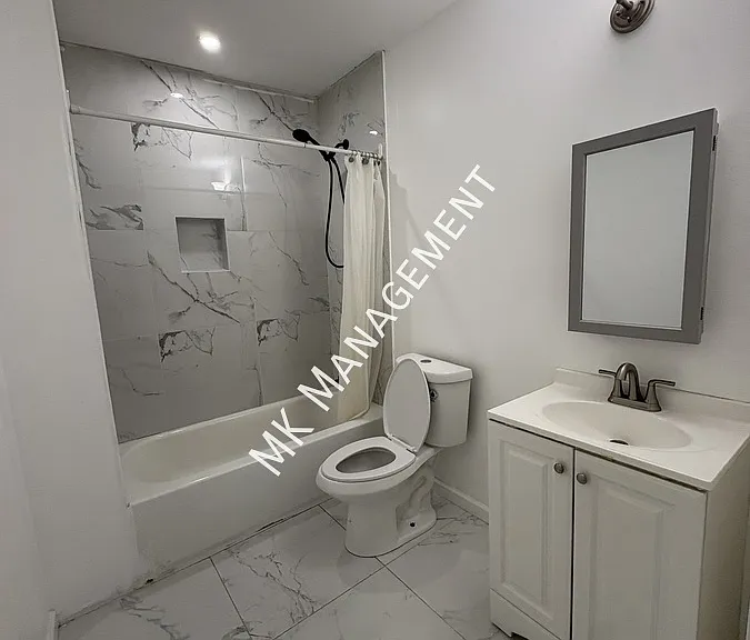 1431 Dartmouth St #2 — Photo 7