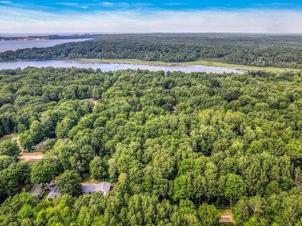 0 Linden St, Ludington, MI 49431