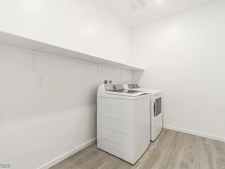 3380 Sunlight Grove Ln — Photo 24