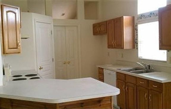 5th image of 2264 Edenderry Dr