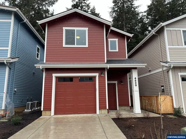 4530 SE Fleming St, Newport, OR 97366