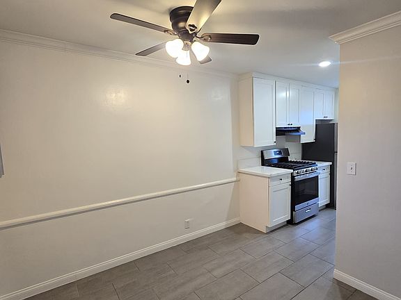 3rd image of 10840 Hortense St APT 10