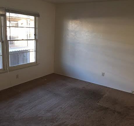4th image of 2919 E Theresa St APT 6