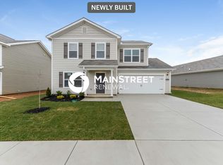 2714 Swarm Ct, Columbia, TN 38401