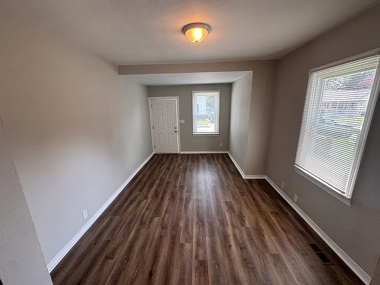 13 Magnolia Pl — Photo 5
