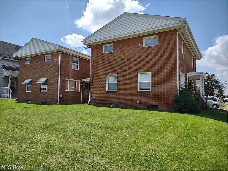 413 Clarendon Ave NW #413 — Photo 3