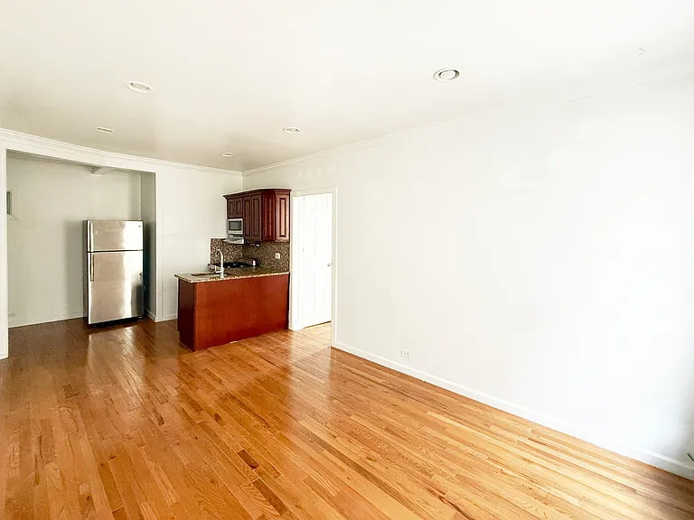 1 Bennett Ave #58 — Photo 4