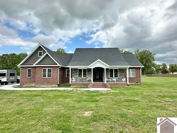 20 Royal Park Ct, Calvert City, KY 42029