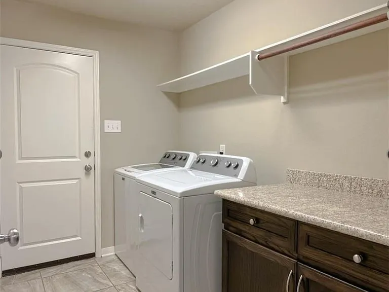 244 Fieldstone Pl — Photo 14