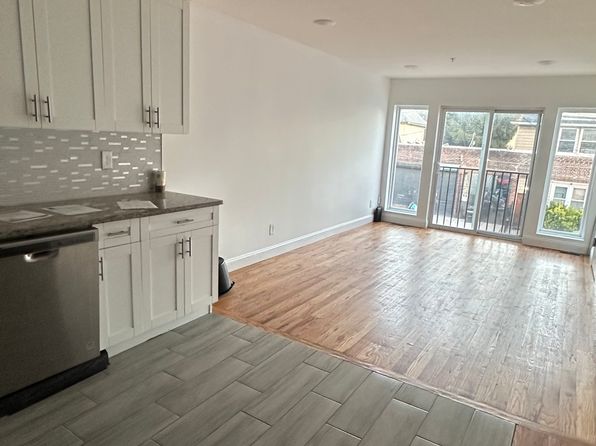 83 Stuyvesant Ave #1