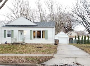 725 10th St, West Des Moines, IA 50265
