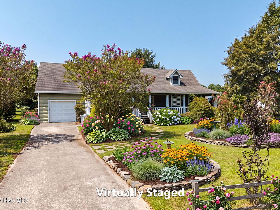 1st image of 752 Aydlett Road