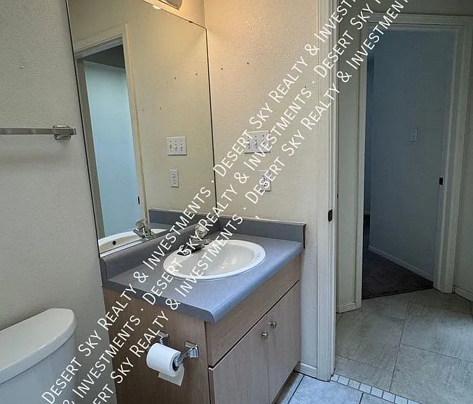 2481 Sunridge Dr — Photo 20
