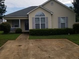 106 Candy Ln, Warner Robins, GA 31088